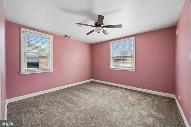 5239 ARROWHEAD LN, Drexel Hill, PA 19026