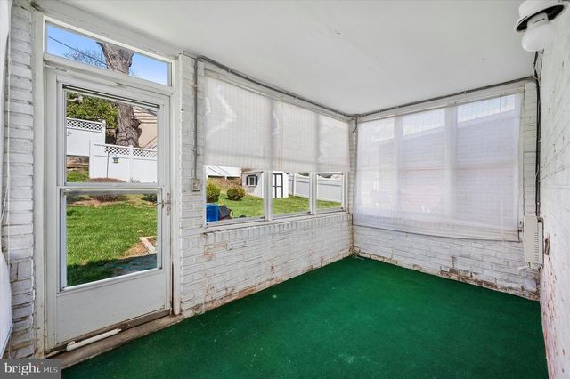 5239 ARROWHEAD LN, Drexel Hill, PA 19026