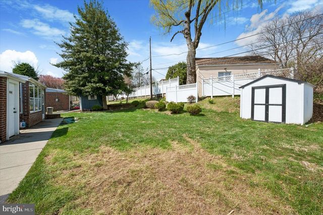 5239 ARROWHEAD LN, Drexel Hill, PA 19026