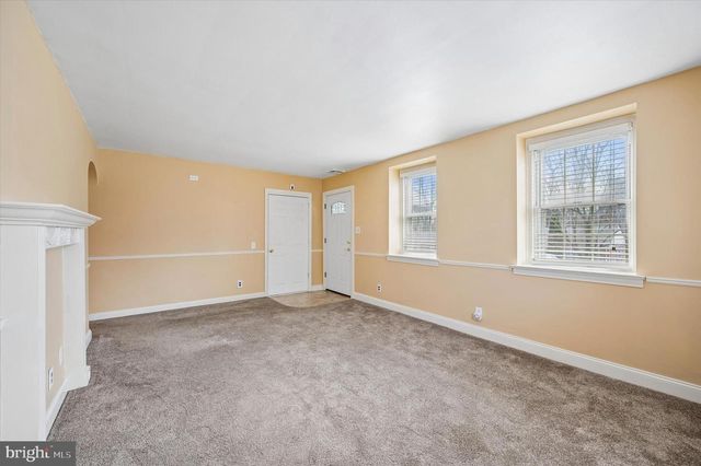 5239 ARROWHEAD LN, Drexel Hill, PA 19026