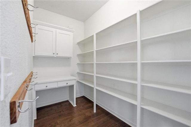 2776 W Sitka Drive, Olathe, KS 66061