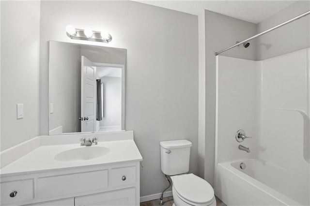 2776 W Sitka Drive, Olathe, KS 66061