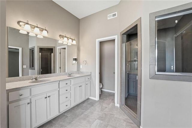 2776 W Sitka Drive, Olathe, KS 66061