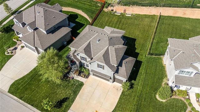 2776 W Sitka Drive, Olathe, KS 66061