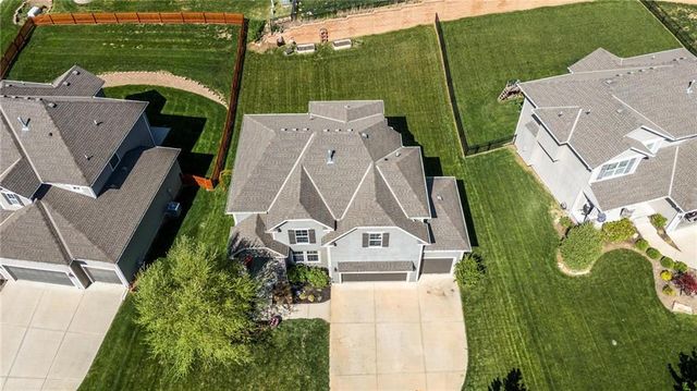 2776 W Sitka Drive, Olathe, KS 66061