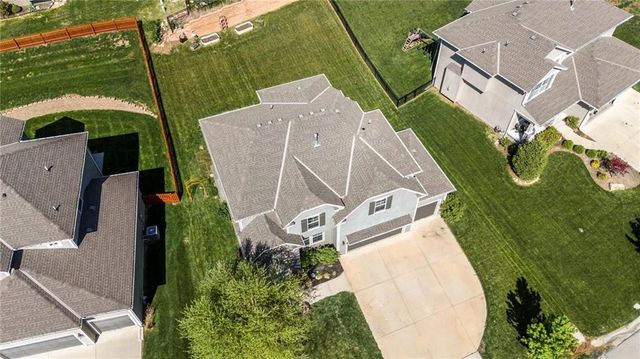 2776 W Sitka Drive, Olathe, KS 66061