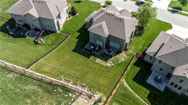 2776 W Sitka Drive, Olathe, KS 66061