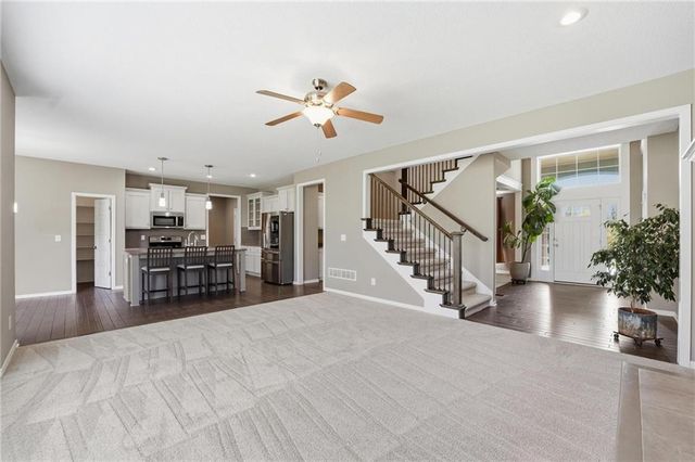 2776 W Sitka Drive, Olathe, KS 66061