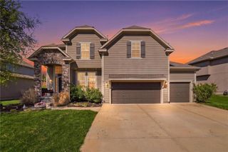 2776 W Sitka Drive, Olathe, KS 66061