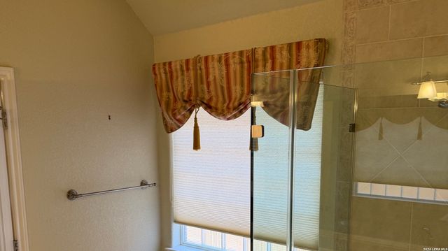 2044 N RANCH ESTATES BLVD, New Braunfels, TX 78130