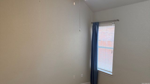 2044 N RANCH ESTATES BLVD, New Braunfels, TX 78130