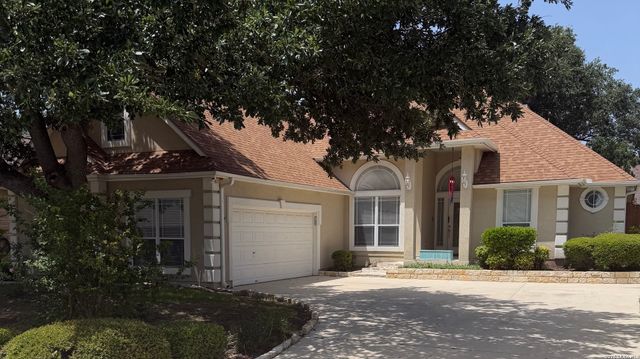 2044 N RANCH ESTATES BLVD, New Braunfels, TX 78130