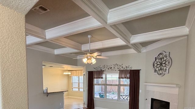 2044 N RANCH ESTATES BLVD, New Braunfels, TX 78130