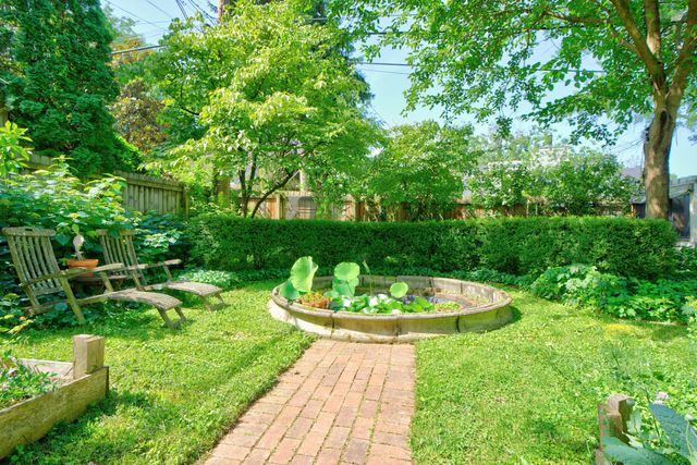 1376 Fontaine Road, Lexington, KY 40502
