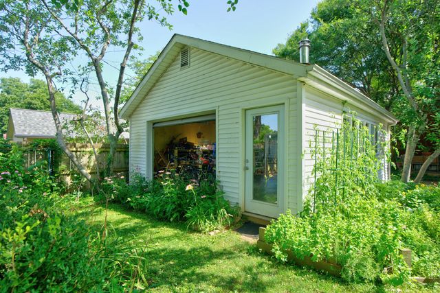 1376 Fontaine Road, Lexington, KY 40502