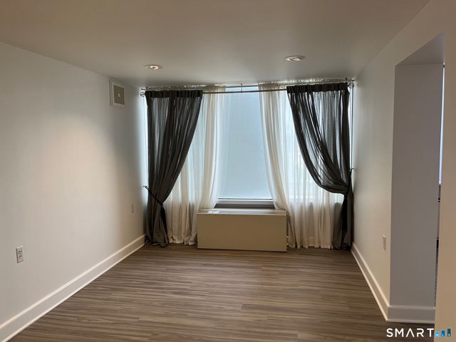 60 Strawberry Hill Avenue 814, Stamford, CT 06902