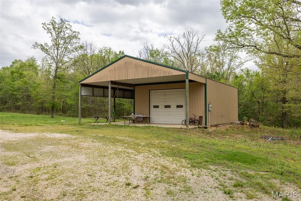 Image 20 of property listing at 650 Ripley JJ-2, Fairdealing, MO 63939