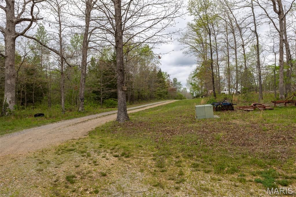 Image 3 of property listing at 650 Ripley JJ-2, Fairdealing, MO 63939