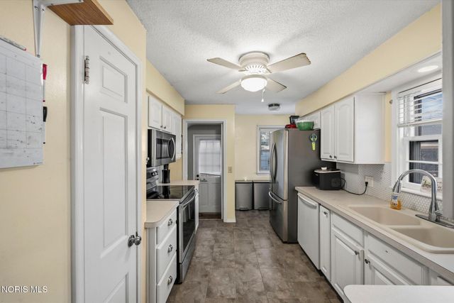 3840 Elmhurst Road, Toledo, OH 43613