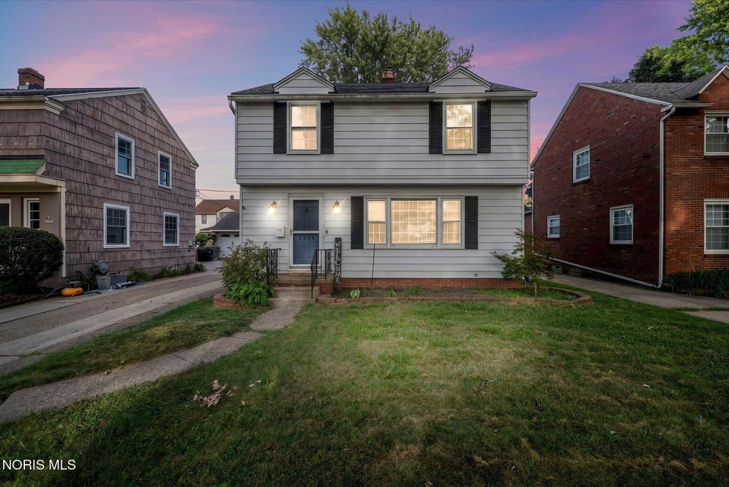 3840 Elmhurst Road, Toledo, OH 43613