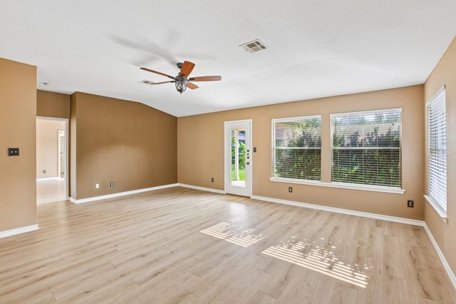 2656 Bradley LN, Round Rock, TX 78664