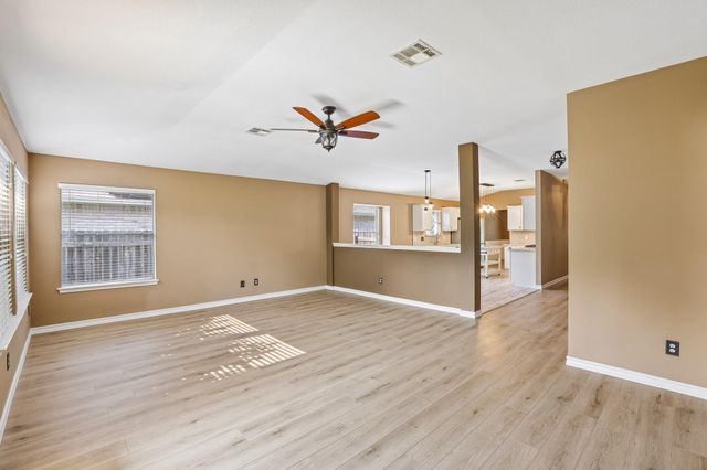 2656 Bradley LN, Round Rock, TX 78664