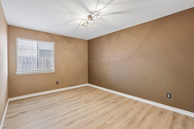 2656 Bradley LN, Round Rock, TX 78664