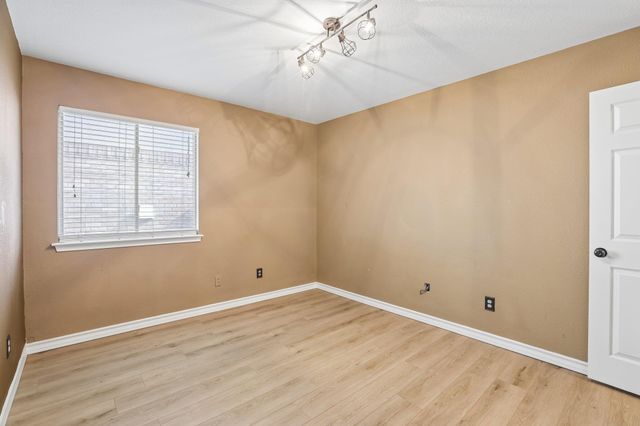 2656 Bradley LN, Round Rock, TX 78664