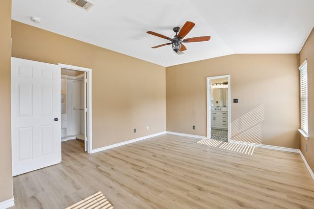 2656 Bradley LN, Round Rock, TX 78664