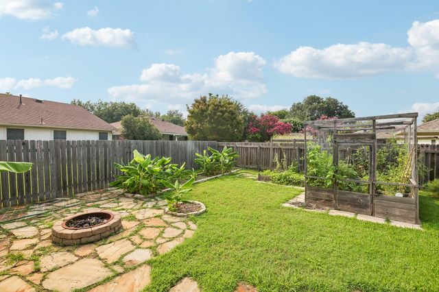 2656 Bradley LN, Round Rock, TX 78664