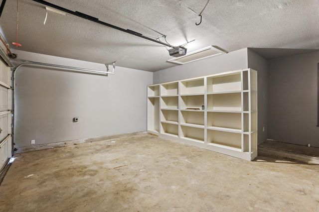 2656 Bradley LN, Round Rock, TX 78664
