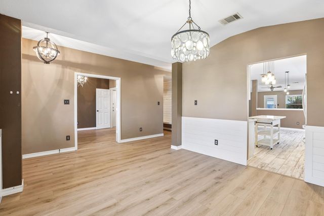 2656 Bradley LN, Round Rock, TX 78664