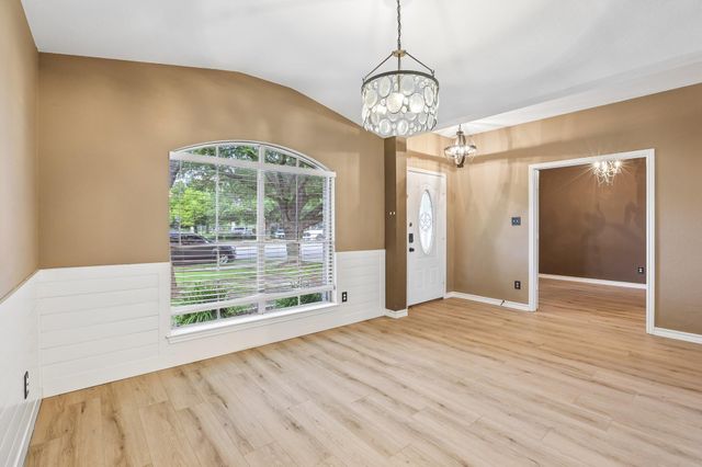 2656 Bradley LN, Round Rock, TX 78664