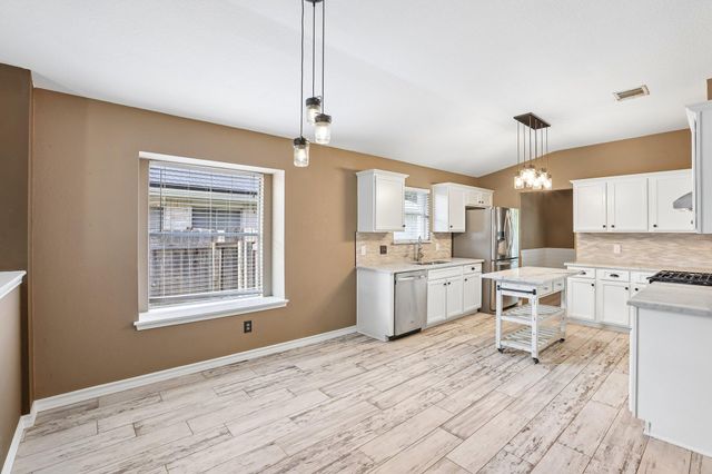 2656 Bradley LN, Round Rock, TX 78664