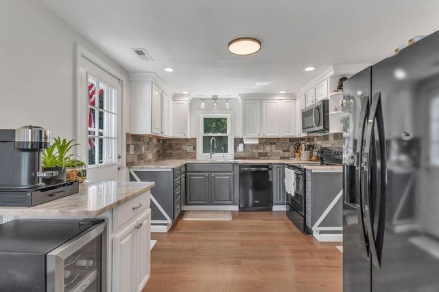 232 West Street, Attleboro, MA 02703