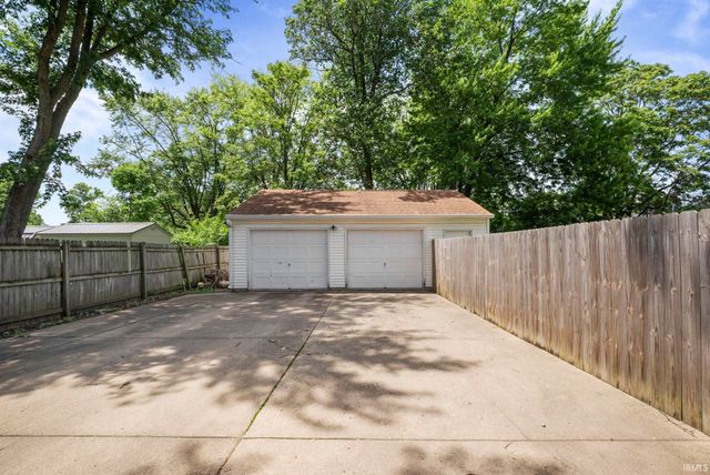 824 S 24th Street, Lafayette, IN 47905