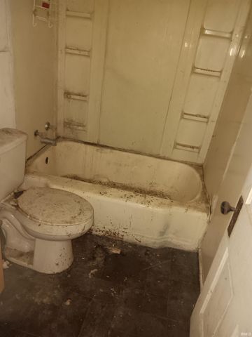 407 N Ledgerwood Street, Carlisle, IN 47838