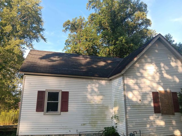 407 N Ledgerwood Street, Carlisle, IN 47838