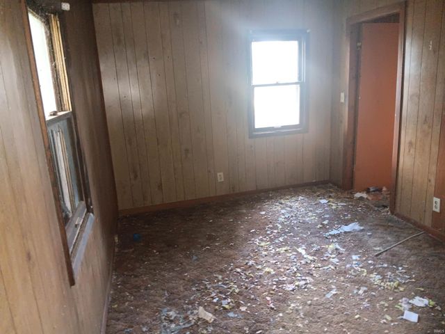 407 N Ledgerwood Street, Carlisle, IN 47838