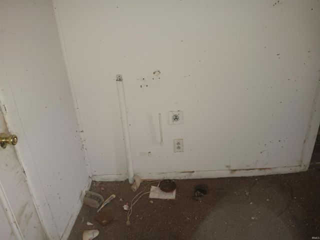 407 N Ledgerwood Street, Carlisle, IN 47838