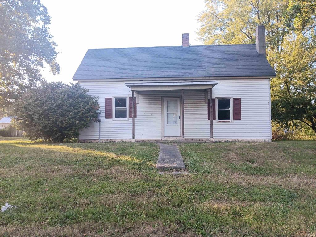 407 N Ledgerwood Street, Carlisle, IN 47838