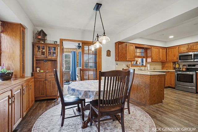 6260 Pine Crest Drive, Blendon Twp, MI 49464