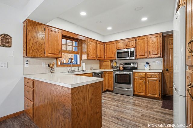 6260 Pine Crest Drive, Blendon Twp, MI 49464