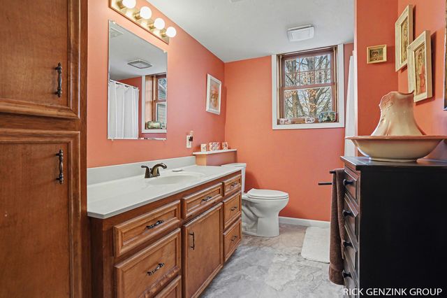 6260 Pine Crest Drive, Blendon Twp, MI 49464