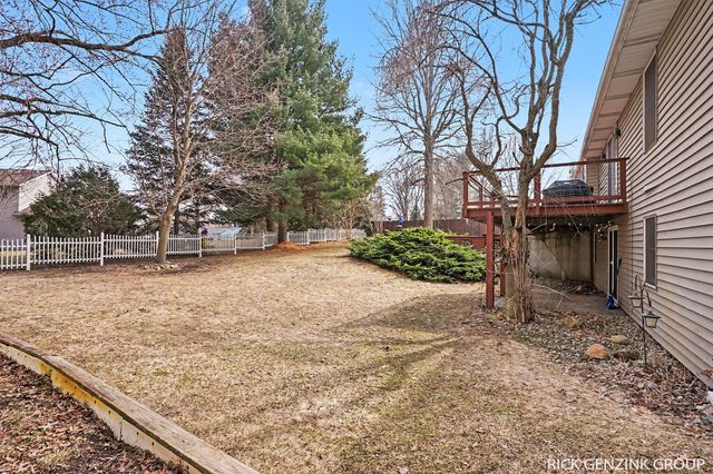 6260 Pine Crest Drive, Blendon Twp, MI 49464
