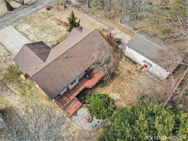 6260 Pine Crest Drive, Blendon Twp, MI 49464