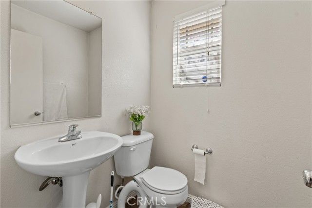 2614 Bellevue, Palmdale, CA 93550