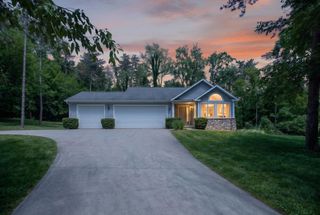 7655 Riverside Road, Columbia Twp, MI 49230