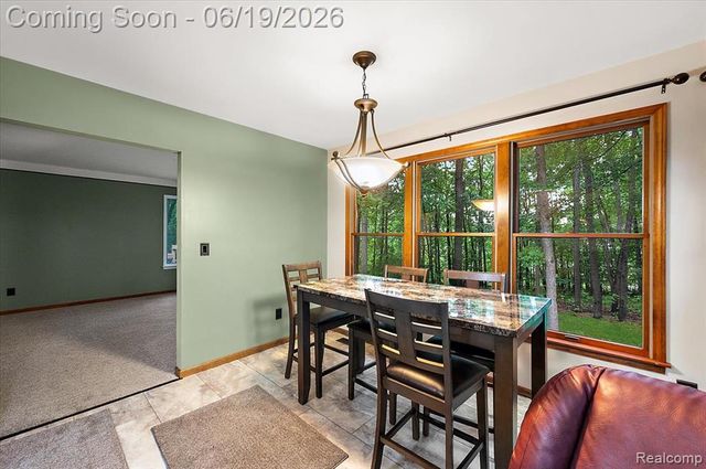 670 Rolling Acres Drive, Ortonville, MI 48462