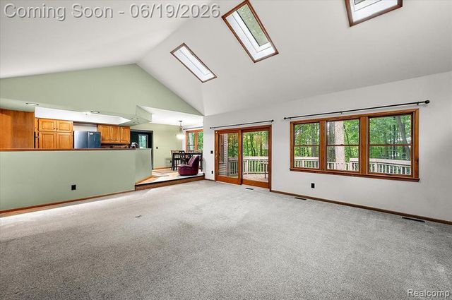 670 Rolling Acres Drive, Ortonville, MI 48462